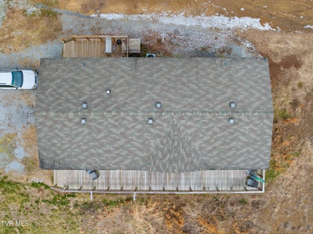 1473 State Highway 33, Tazewell, TN 37879