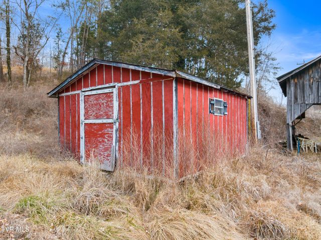 1473 State Highway 33, Tazewell, TN 37879