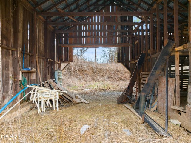 1473 State Highway 33, Tazewell, TN 37879