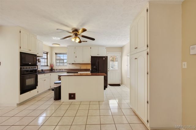 822 County Road 1 . S, Selma, AL 36703