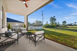 2814 Fifth Ter, Cape Coral, FL 33993