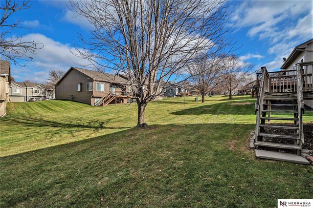 1014 Gold Coast Road, Papillion, NE 68046