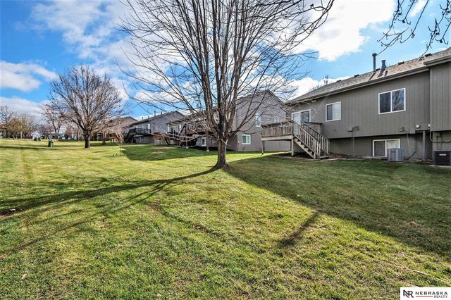 1014 Gold Coast Road, Papillion, NE 68046