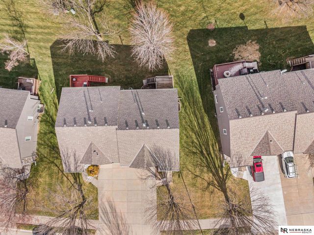 1014 Gold Coast Road, Papillion, NE 68046