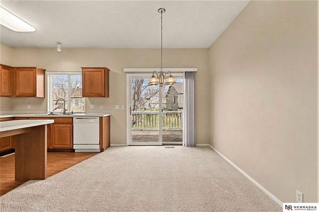 1014 Gold Coast Road, Papillion, NE 68046