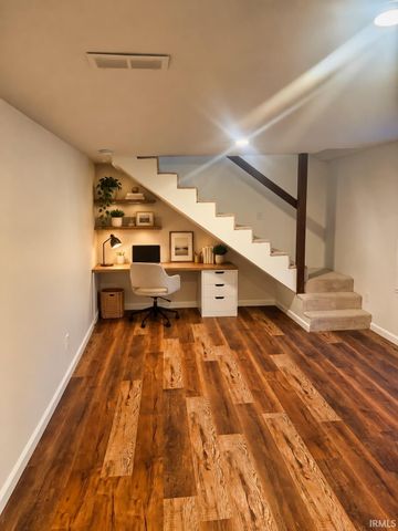 929 N Plymouth Court, Bloomington, IN 47408