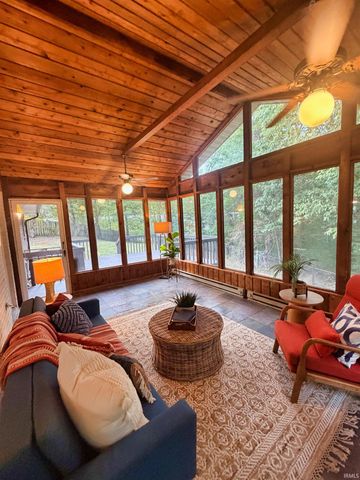 929 N Plymouth Court, Bloomington, IN 47408