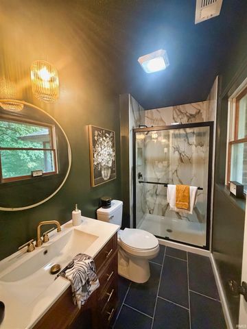 929 N Plymouth Court, Bloomington, IN 47408