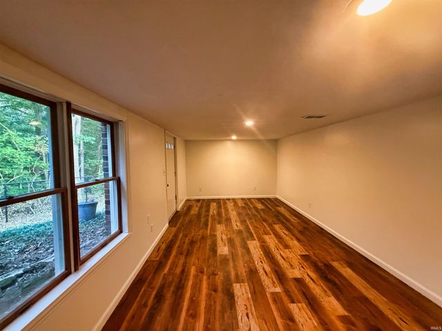 929 N Plymouth Court, Bloomington, IN 47408
