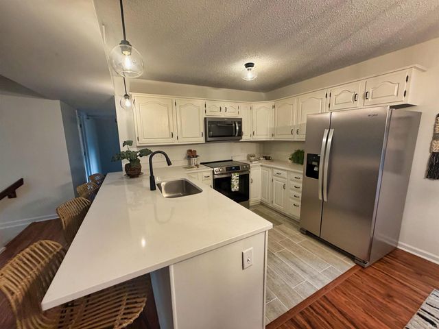 929 N Plymouth Court, Bloomington, IN 47408