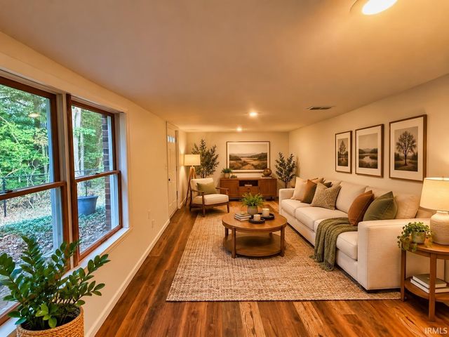 929 N Plymouth Court, Bloomington, IN 47408