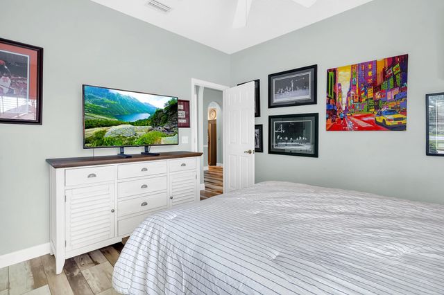 507 Lakeway Dr, St Augustine, FL 32080