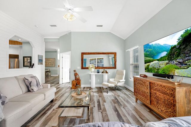 507 Lakeway Dr, St Augustine, FL 32080