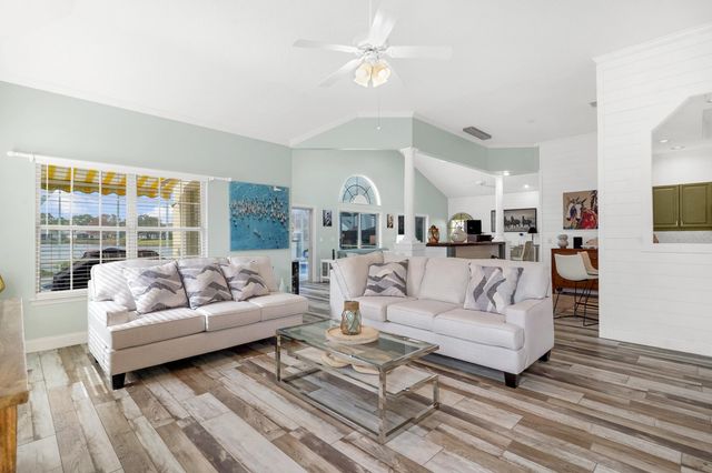 507 Lakeway Dr, St Augustine, FL 32080