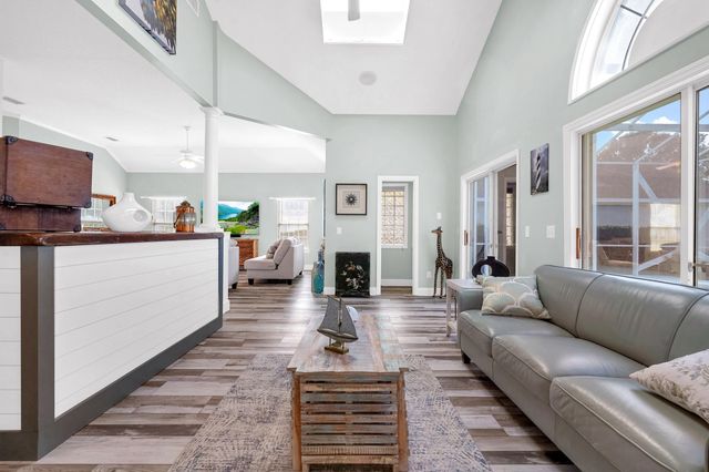 507 Lakeway Dr, St Augustine, FL 32080