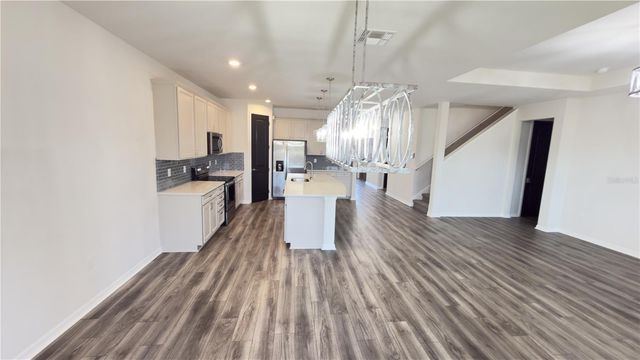 7360 POOL COMPASS LOOP, Wesley Chapel, FL 33545