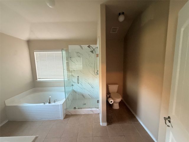 2105 Thistle Lane, Forney, TX 75126