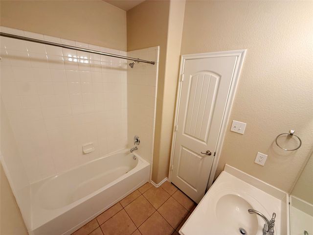 2105 Thistle Lane, Forney, TX 75126