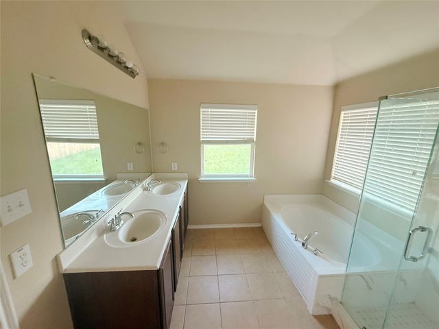 2105 Thistle Lane, Forney, TX 75126