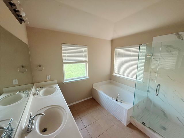 2105 Thistle Lane, Forney, TX 75126