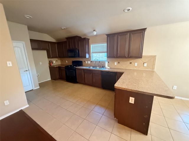 2105 Thistle Lane, Forney, TX 75126