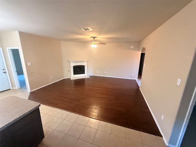 2105 Thistle Lane, Forney, TX 75126