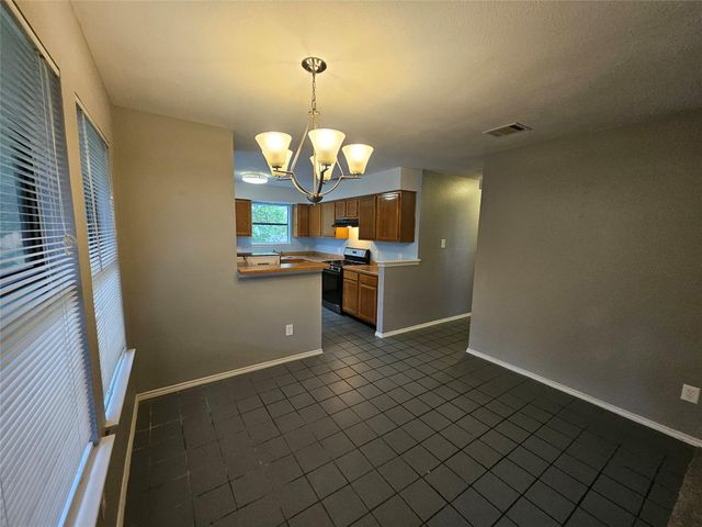 4402 Keota DR, Austin, TX 78749