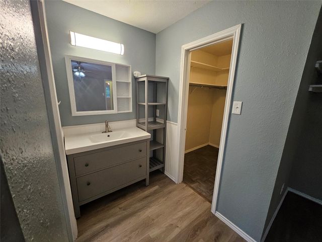 4402 Keota DR, Austin, TX 78749