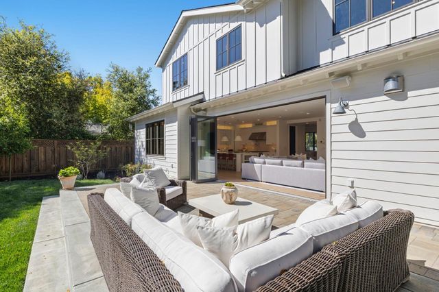 311 Linfield Drive, Menlo Park, CA 94025