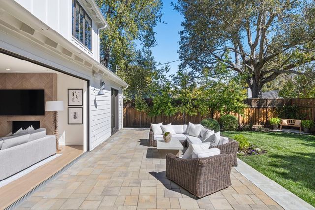 311 Linfield Drive, Menlo Park, CA 94025