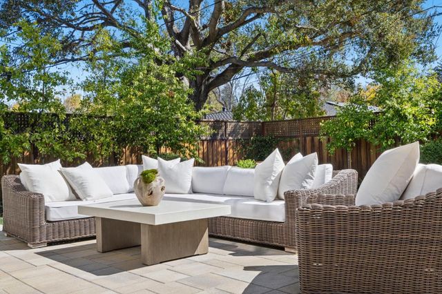 311 Linfield Drive, Menlo Park, CA 94025