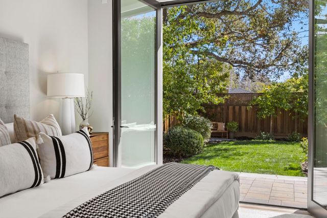 311 Linfield Drive, Menlo Park, CA 94025