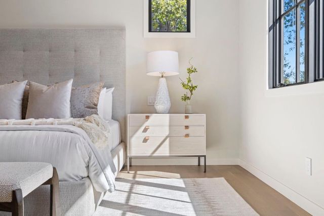 311 Linfield Drive, Menlo Park, CA 94025