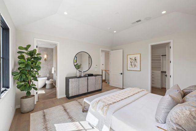 311 Linfield Drive, Menlo Park, CA 94025