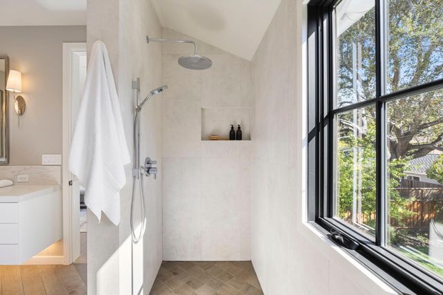 311 Linfield Drive, Menlo Park, CA 94025