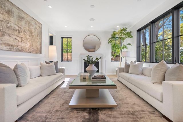 311 Linfield Drive, Menlo Park, CA 94025