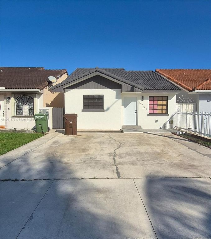5751 W 21st Ct, Hialeah, FL 33016