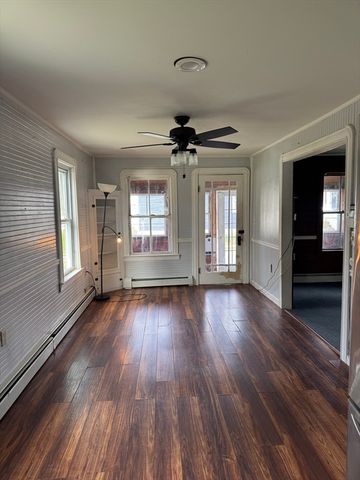 28 Crane Street, Swansea, MA 02777