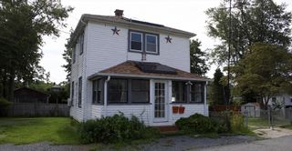 28 Crane Street, Swansea, MA 02777