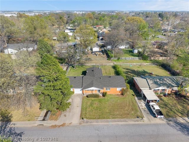 8005 Holly Avenue, Fort Smith, AR 72908