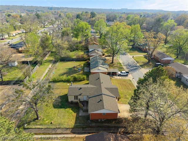 8005 Holly Avenue, Fort Smith, AR 72908