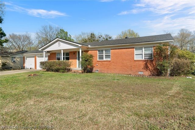 8005 Holly Avenue, Fort Smith, AR 72908