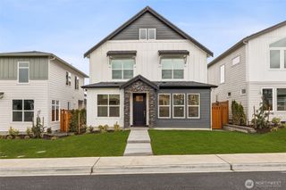 14523 204th Avenue E #904, Bonney Lake, WA 98391