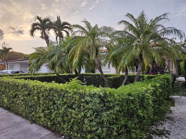 345 Malaga Ave, Coral Gables, FL 33134