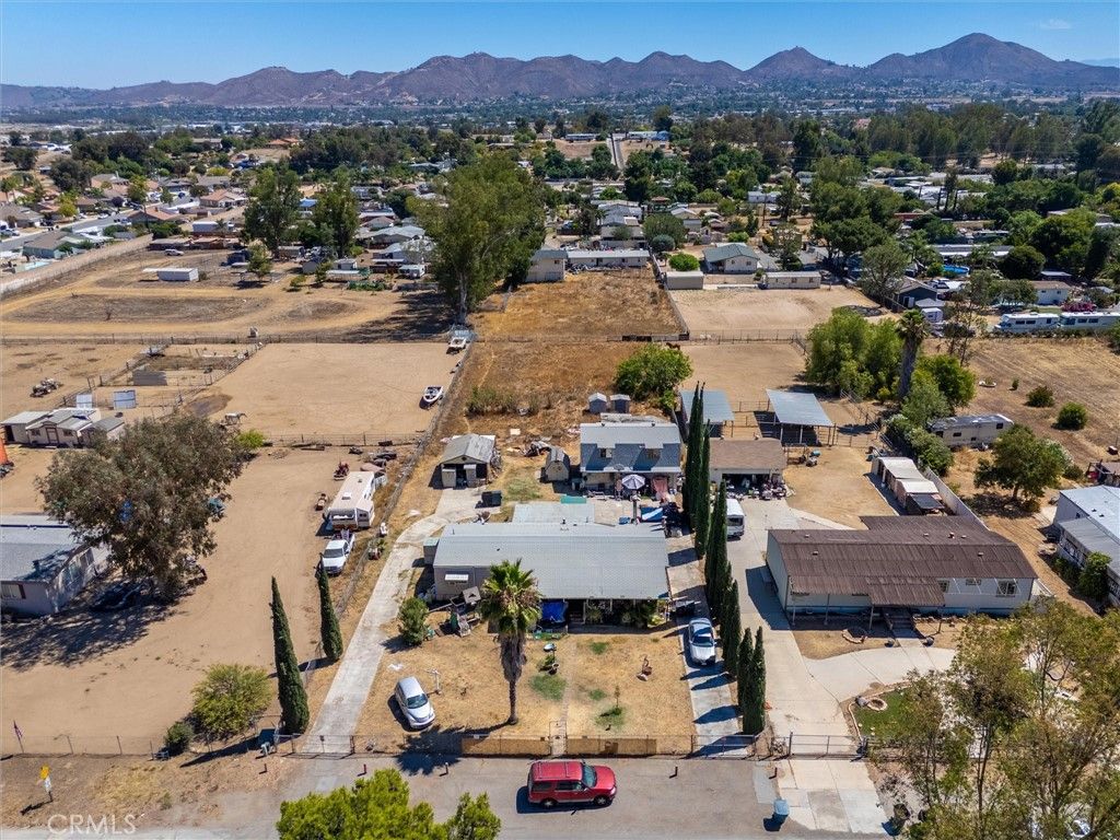 Image 10 of property listing at 20288 Union, Wildomar, CA 92595