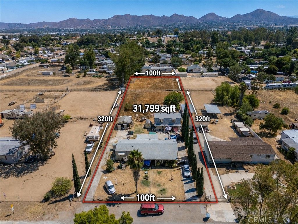 Image 2 of property listing at 20288 Union, Wildomar, CA 92595
