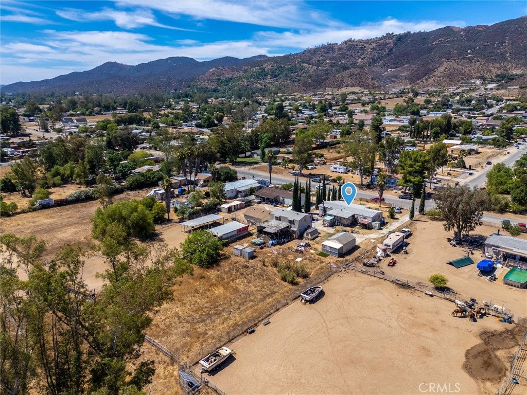 Image 7 of property listing at 20288 Union, Wildomar, CA 92595