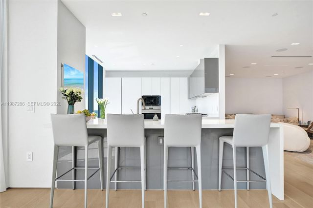 788 NE 23rd St 3801, Miami, FL 33137