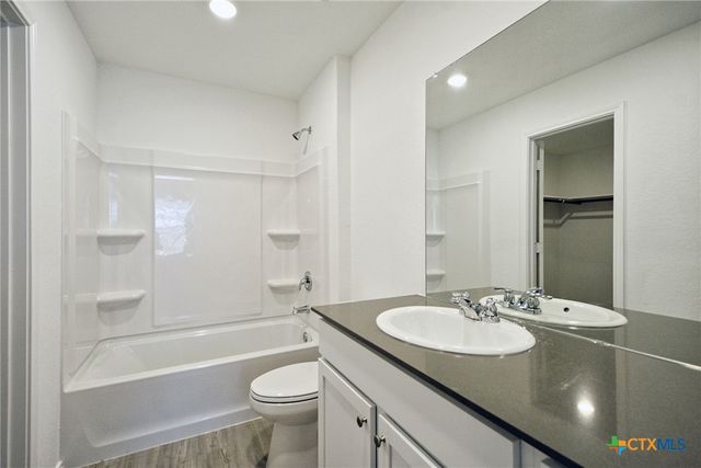 2410 Broken Arrow, New Braunfels, TX 78130