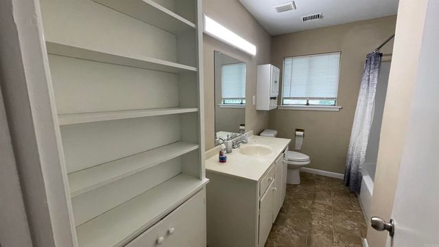 1014 Oakwood Drive, Benton, AR 72015